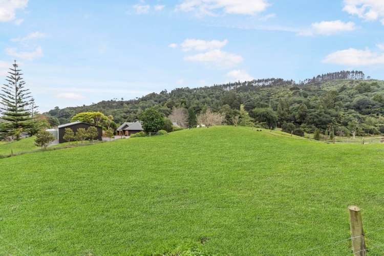 297 Kauri View Road Opaheke_21