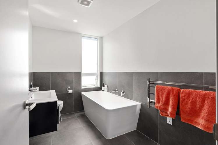 13/6 Bushland Grove_5