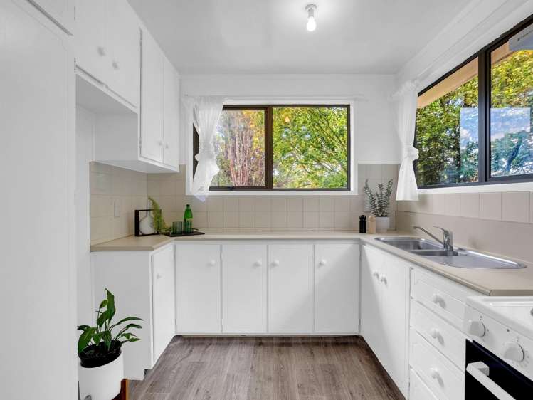 17 Matipo Crescent Pukete_6