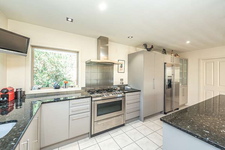 12 Suffolk Drive Otamatea_1