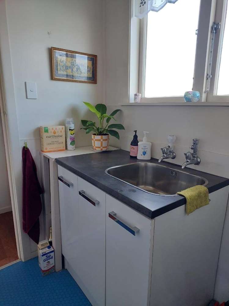 57 Tiroroa Ave 1802_16