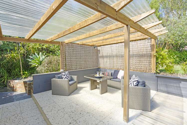 39 Sylvan Crescent Te Atatu South_13