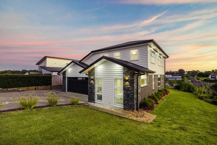 2 Tauwaka Crescent Riverhead_10