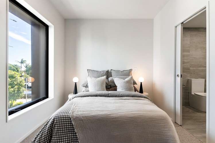 121 Hadlow Terrace Grey Lynn_13