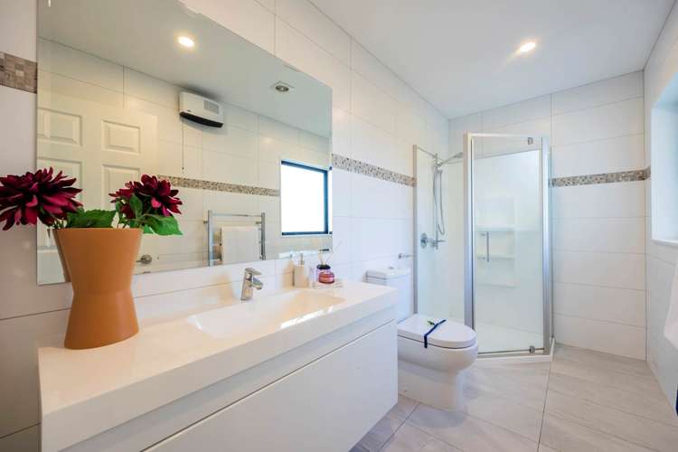 14 Newport Place Forrest Hill_12