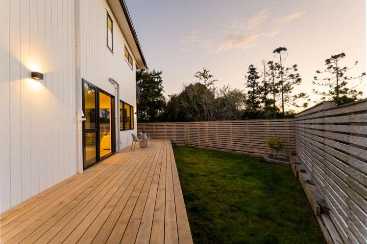 26 Curtiss Circle Hobsonville_32