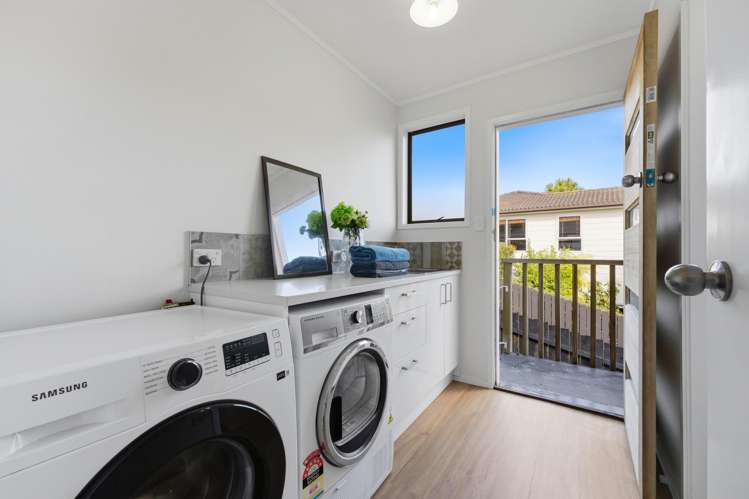 85 Oaktree Avenue Browns Bay_21
