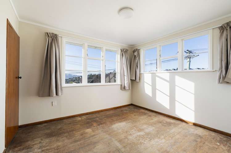 136 Riselaw Road Calton Hill_10