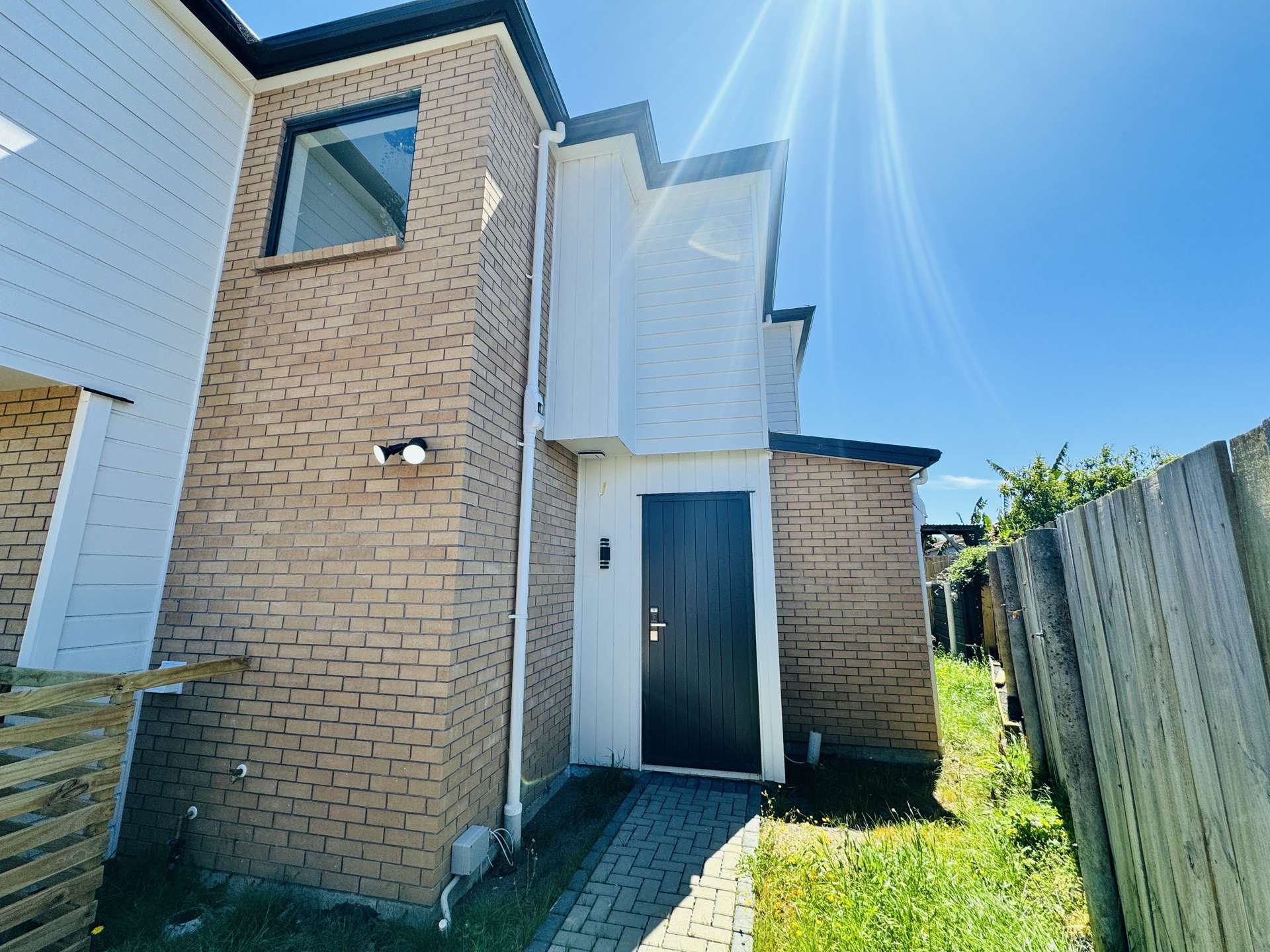 6/37 Court Town Close Mangere_0