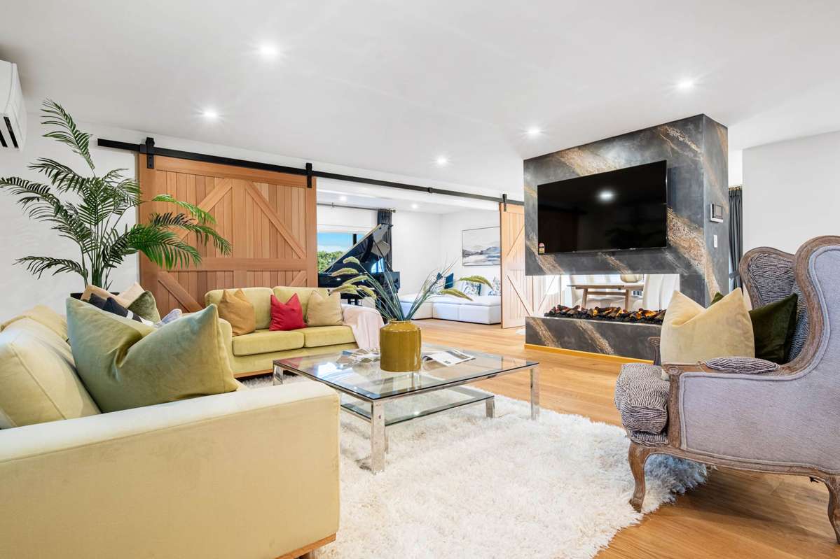 33 & 33B Ballymore Drive_1