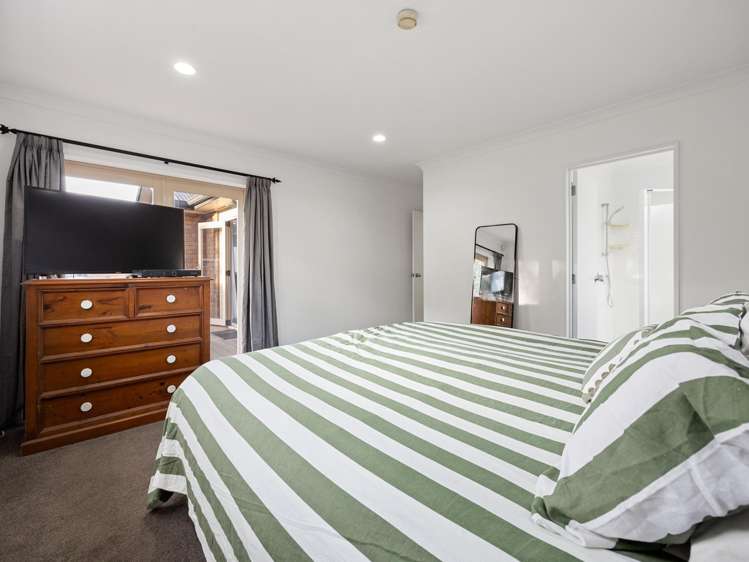 65 Wentworth Drive Rototuna North_8