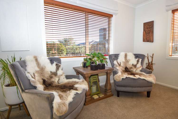 50 Armstrong Avenue Carterton_8