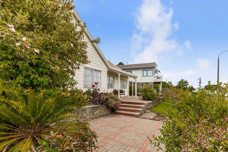 72 Garton Drive Massey_1