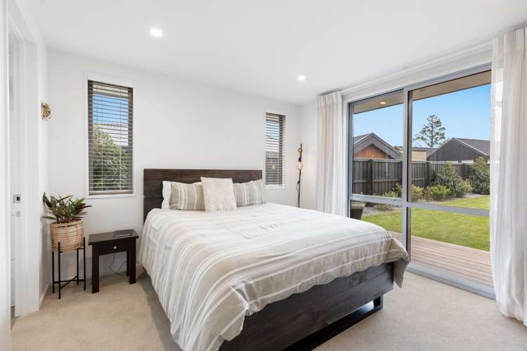 8 Irvines Track Halswell_12