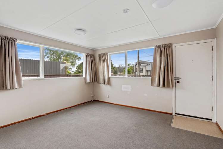 1 and 2/51 Portsmouth Street and 1 and 2/73 Hampshire Street Aranui_23