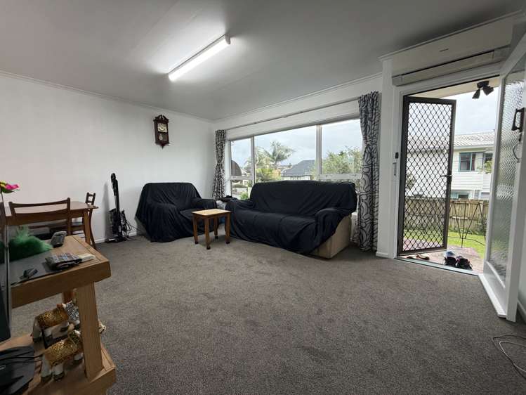 2/270 East Coast Road Forrest Hill_3