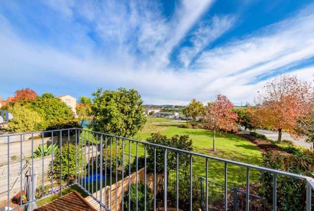 Effortless Living in Central New Lynn