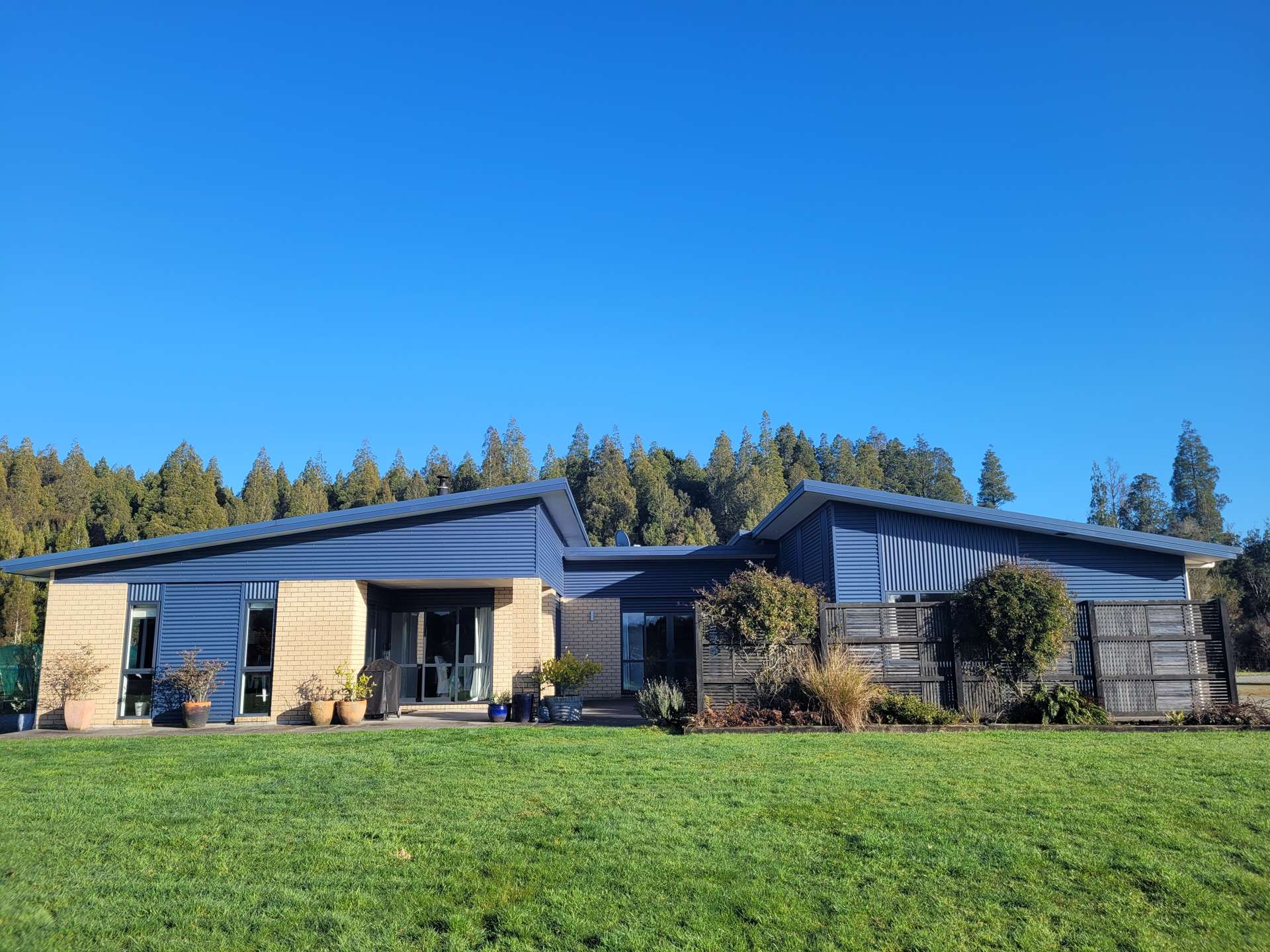 28 Craig Road Ruatapu_0