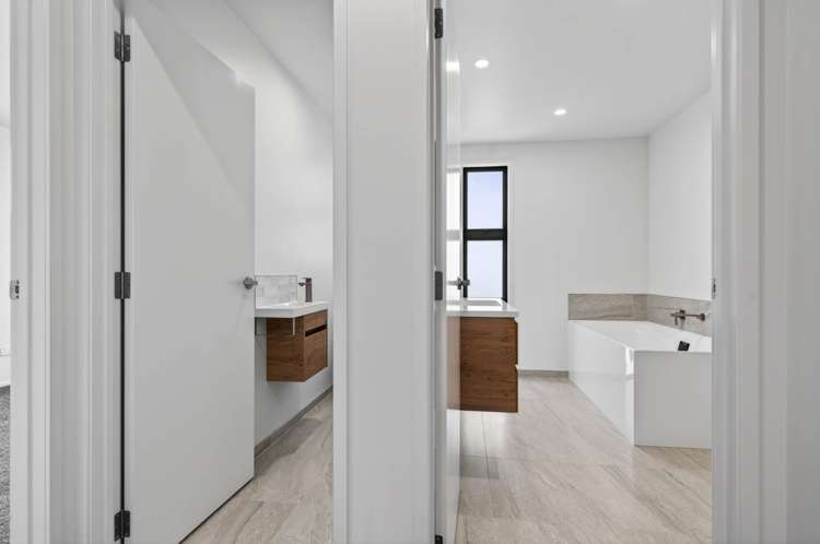 26 Taurangawaka Road One Tree Point_43