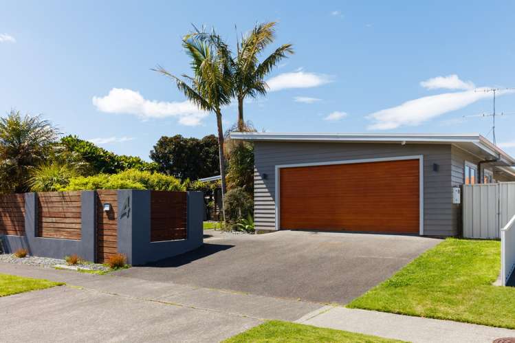 4 Roger Street Lytton West_24