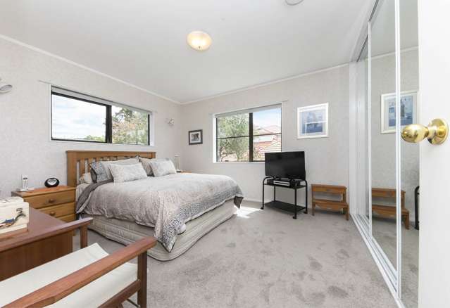 4a Skilgate Avenue New Lynn_4