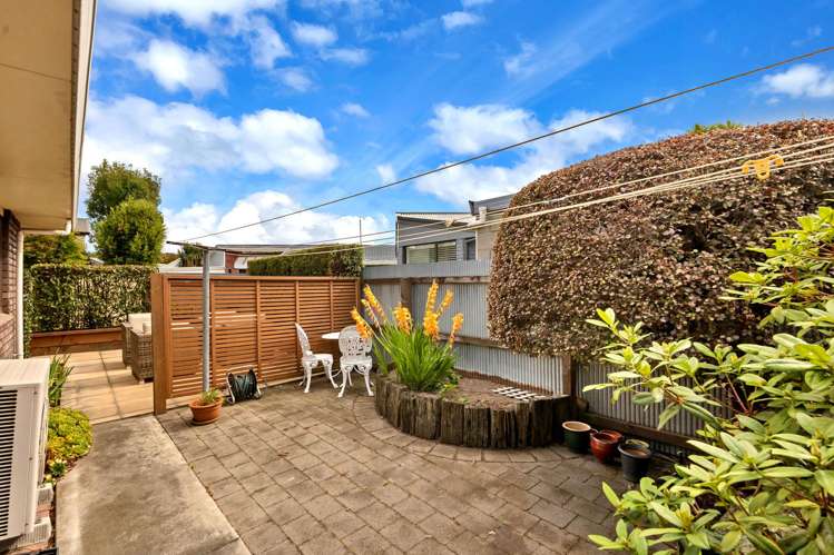 2/30 Strickland Street Somerfield_22