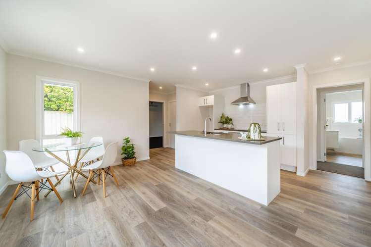 11A Hall Grove Ebdentown_12