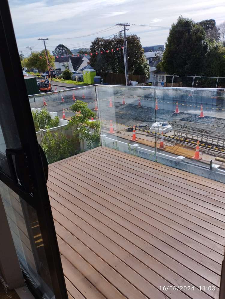 2/2 Marion Avenue Mount Roskill_14