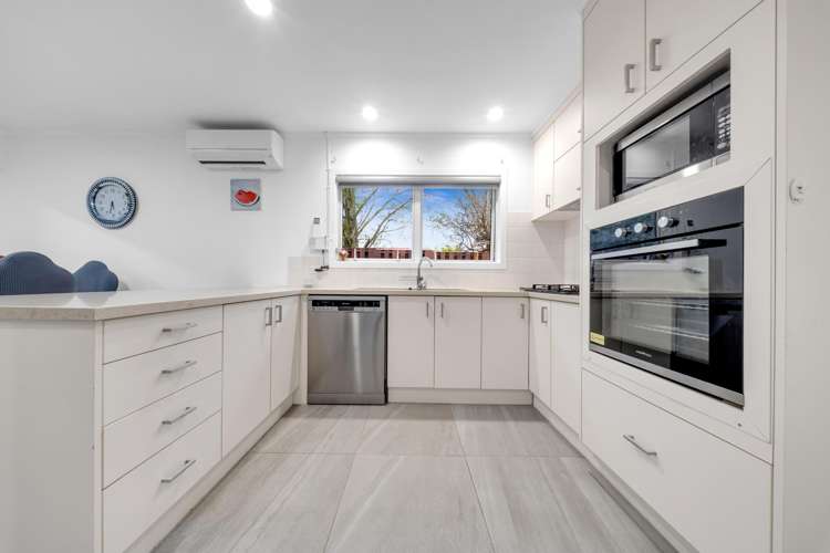 2 Ashdown Place Pahurehure_6