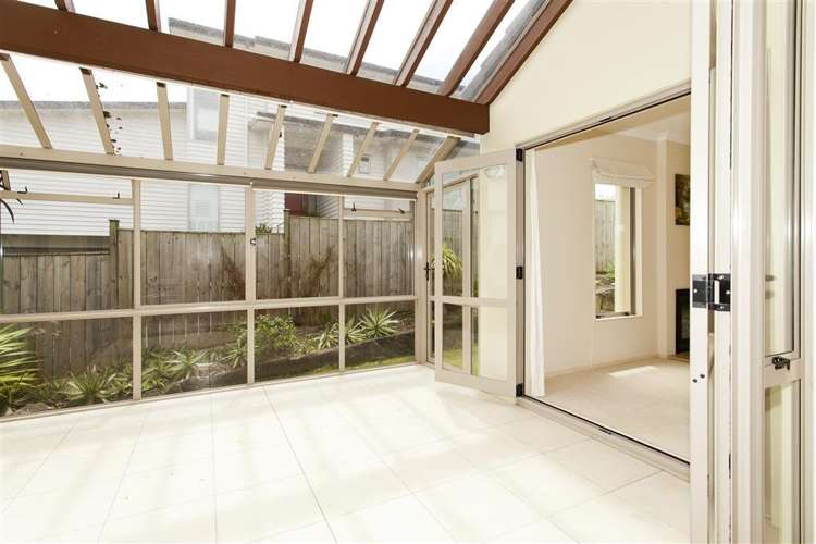8 Scarboro Terrace Murrays Bay_4