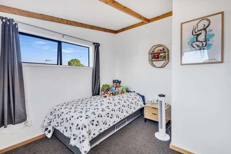 44 Park Lane Waitara_15