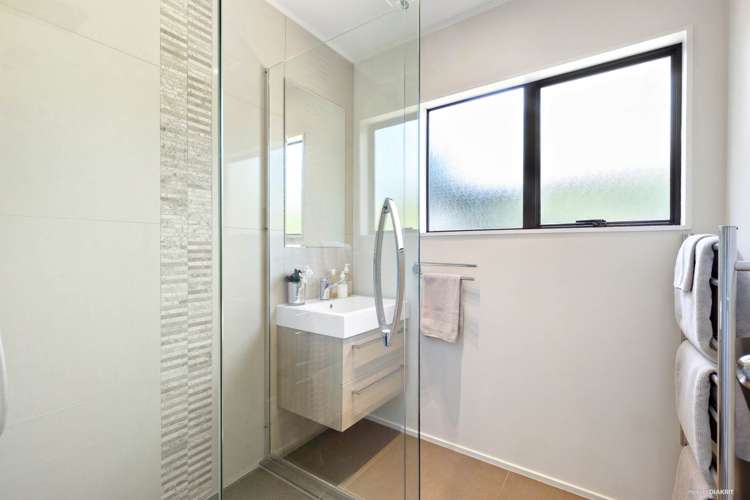 18a Fairholme Avenue Epsom_8