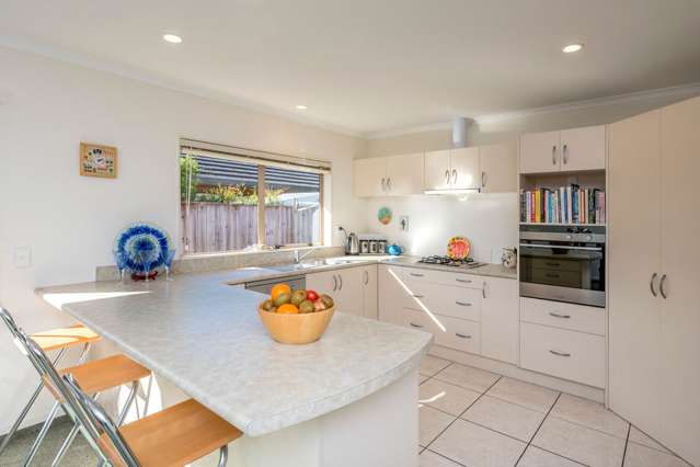 9 Nicholas Place Waikanae Beach_1