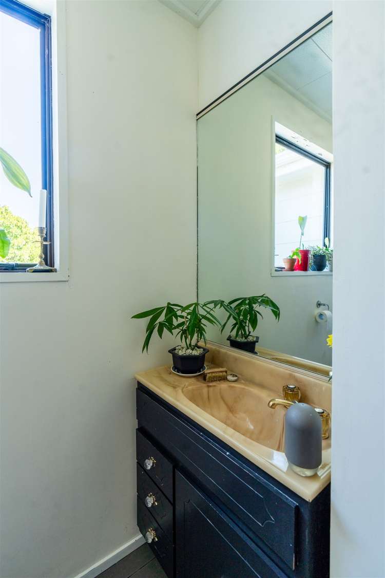 22 Chatham Street Waihola_15