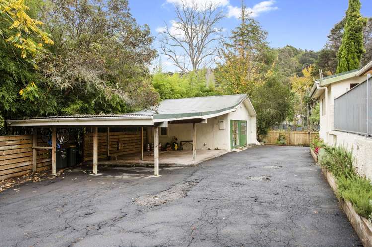 646 West Coast Road Oratia_23