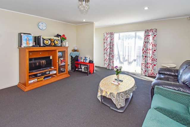 1/5 Volta Place Clendon Park_1