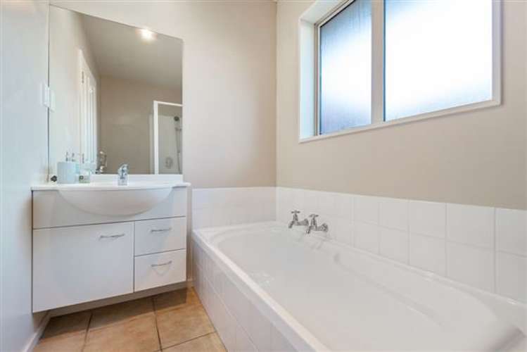 31a Havana Gardens Shirley_10