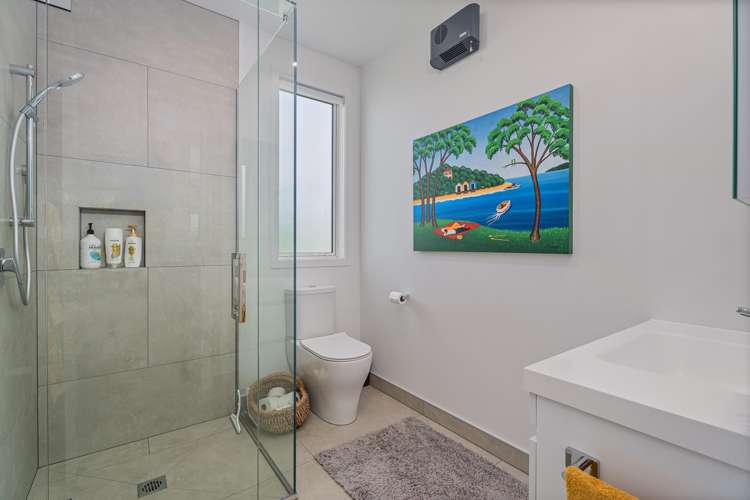 5 Liberty Place Cooks Beach_17