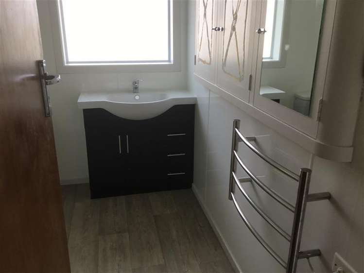 2 Fitzgerald Ave Matamata_12