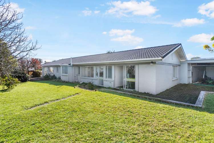 16 Fielding Crescent Farm Cove_14