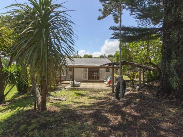 44 Ocean Road Paekakariki_1