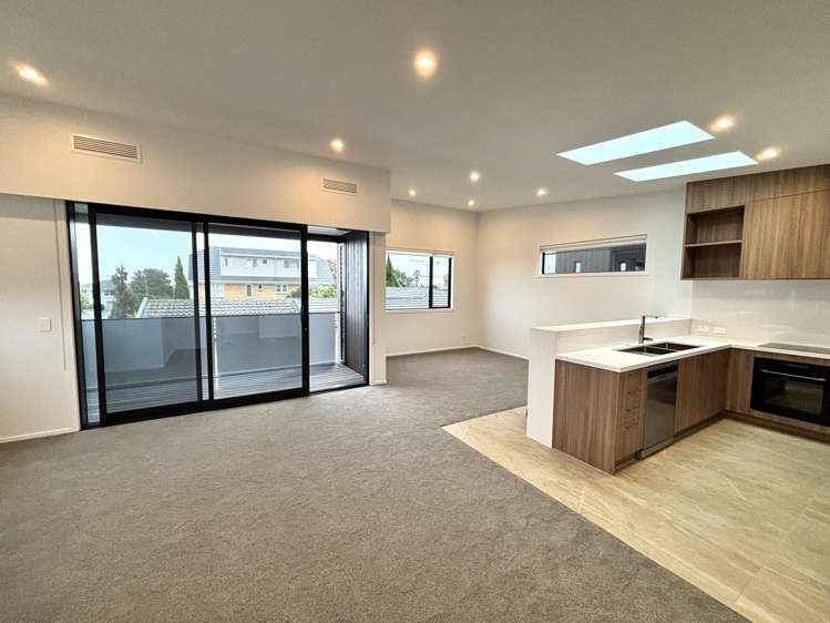 1/6 Sorrel Crescent Bucklands Beach_2