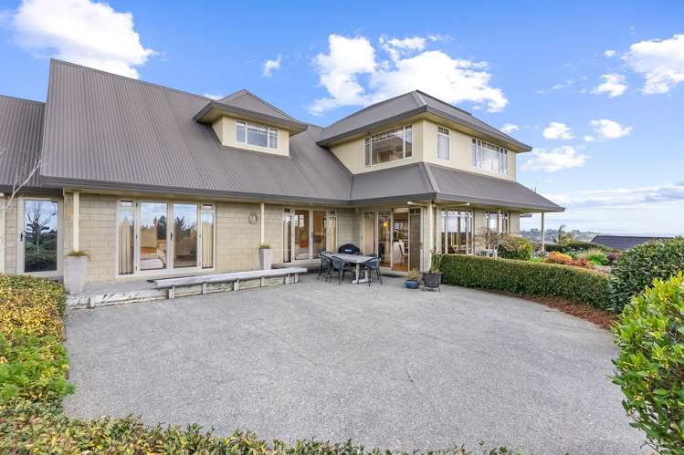 592 Redoubt Road Flat Bush_24