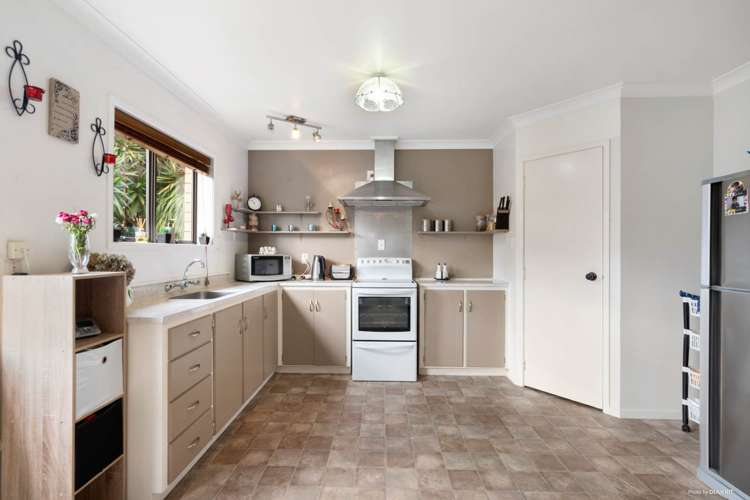 1/16 Manse Road Pahurehure_1