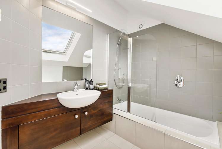 49a Long Drive Saint Heliers_16