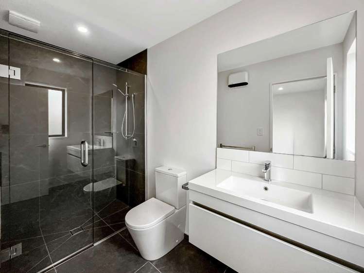 35 Bill Hammond Drive Belfast_11
