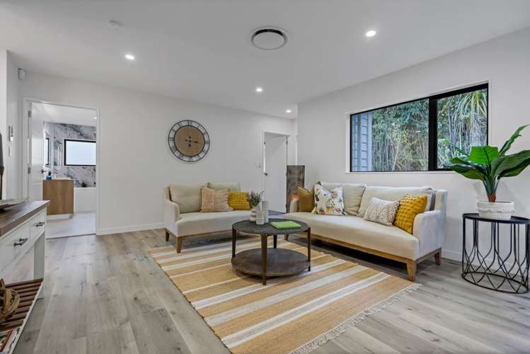 8a South Lynn Road Titirangi_9