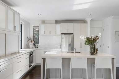 242 Riddell Road_3