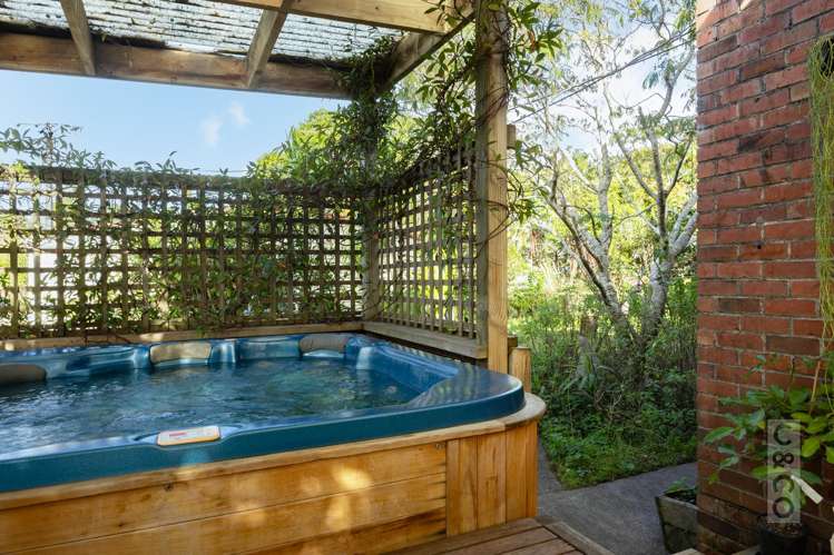 16 Karaka Street Helensville_17