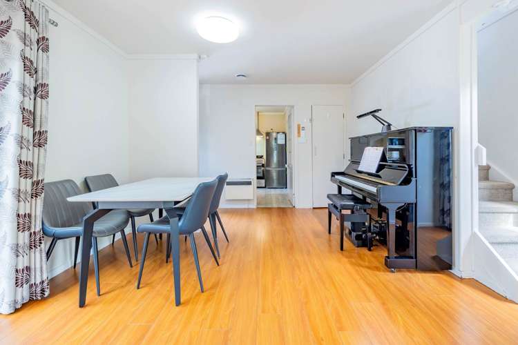 1/24 Tree View Avenue Glenfield_26